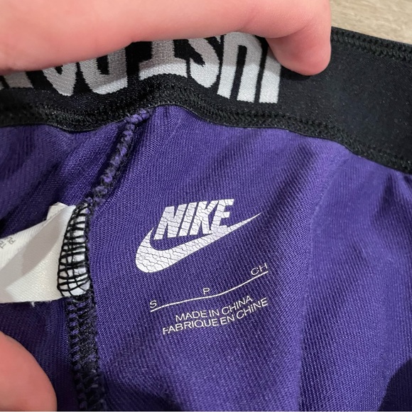 Nike leggings purple small inseam 25” - Picture 3 of 3